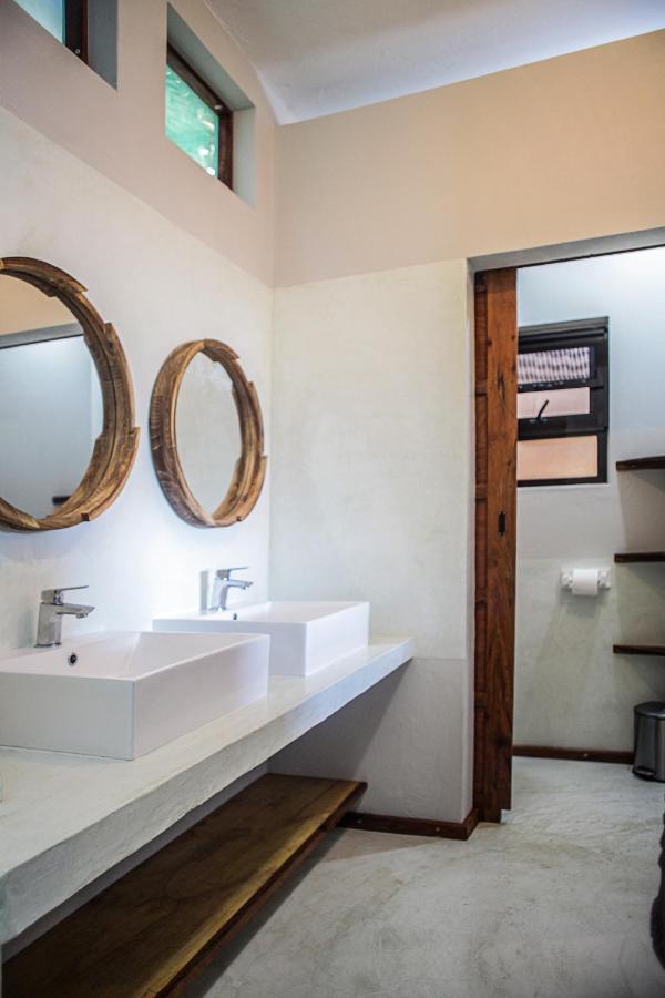 Tofinho Beach House Apartments إنهامبان المظهر الخارجي الصورة